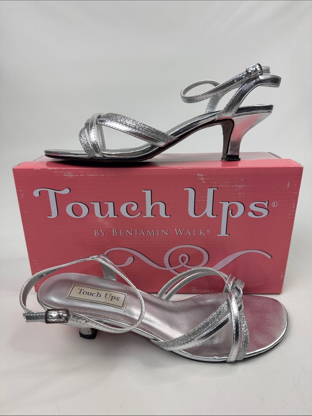Touch Ups Melanie Silver Metallic Strappy low Heel Sandals Size 9 adjustable